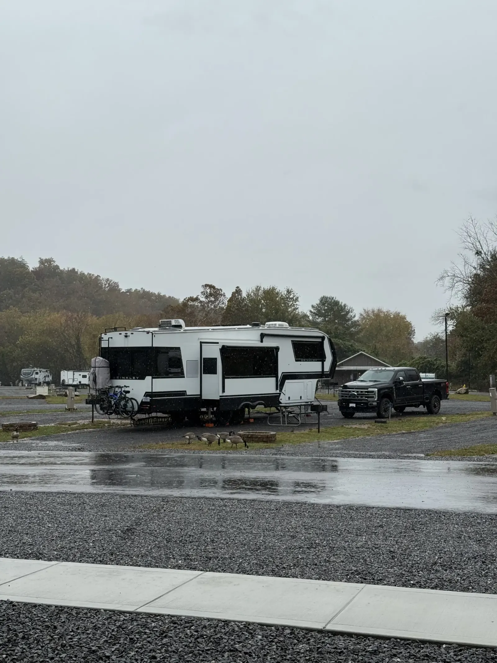 Appalachian Springs Outdoor Resort, Pigeon Forge: Walk to Town, Filter Your Water